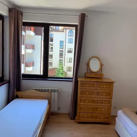 Flora Clover One Bedroom Nr. 18